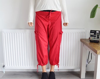 Vintage Y2K Red Capri Cargo Trousers W28 UK8 US4 EU36