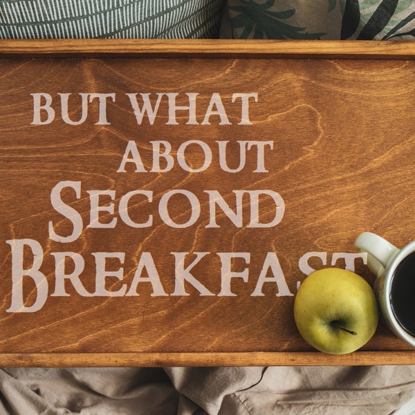 Qu’en est-il du deuxième petit-déjeuner?  Beau plateau de service avec jambes LOTR Deuxième petit déjeuner Club Pommes de terre Taters