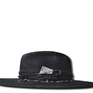 Fedora rock n roll pour homme personnalisé en détresse, chapeau de joueur occidental, chapeau de rock occidental, tenue pour homme secondaire, chapeau fedora de style ancien, homme de la campagne sombre image 3