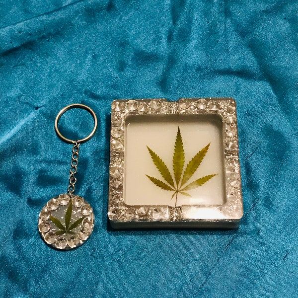 Real Cannabis leaf ashtray and keychain set, hemp leaf, marijuana leaf, stoner, gift, 420, gift, pot leaf, Rasta, glow in the dark