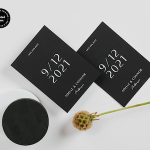 Biglietto salva la data – Collezione Manhattan. Biglietto d'invito stampato Save The Date, in bianco e nero, annuncio di matrimonio Save the Date