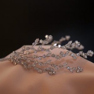 Bridal headpiece luxury bridal headpiece tiara bridal dress bridal hair comb bridal hair pin