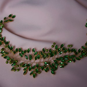 Green hair vine, green bridal hair vine, green hair accessory, bridal hair jewelery HANDMADE
