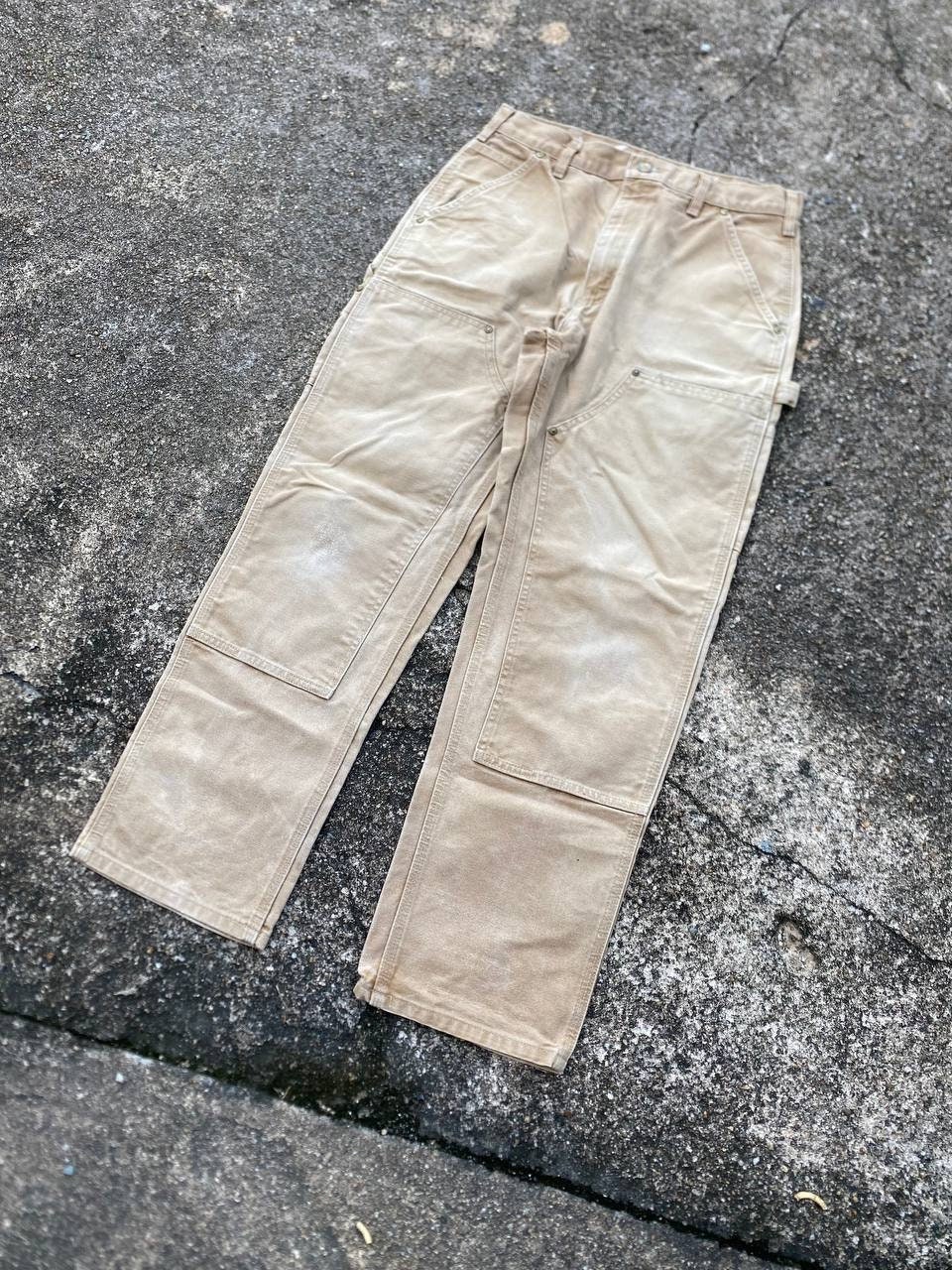 carhartt distressed jeans
