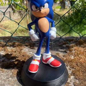 Sonic statue sonic movie