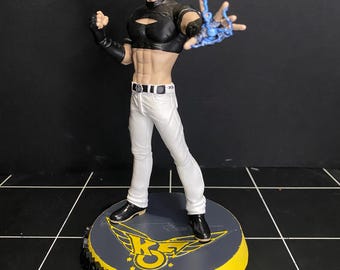 Benimaru Nikaido Statue by “the King of Fighter” Universe