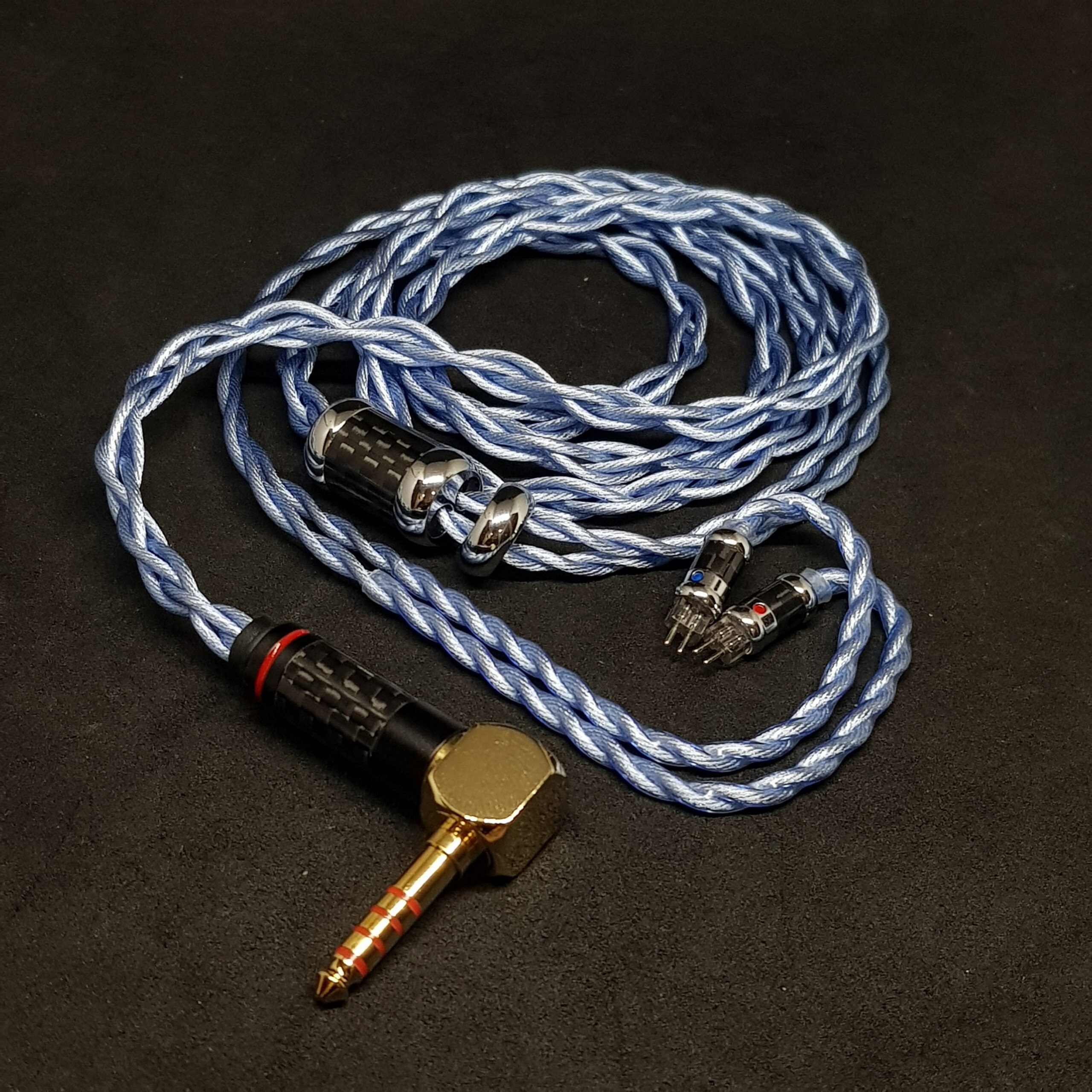 Cable for Iems Monitor 2pin 0.78mm Silver Plated Copper 7N Cable for Iems Monitor 2pin 0.78mm Silver Plated Copper 7N