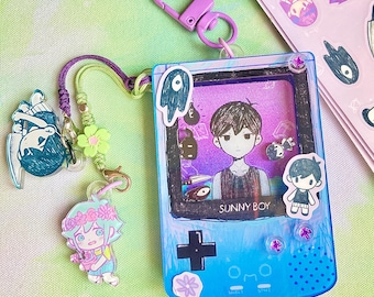 Omori lenticular shaker keychain, acrylic, gameboy