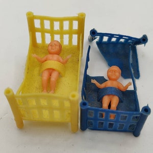 Vintage 1950s Hong Kong Tiny Baby Dolls in Yellow and Blue Crib Beds – Sweet Miniature Nursery Collectible Dolls for Dollhouse or Display