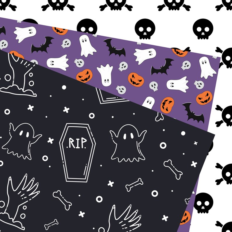 K&ouml;nnte beinhalten: Drei digitale Papiermuster zum Thema Halloween. Das erste Muster ist lila mit wei&szlig;en Geistern, orangefarbenen K&uuml;rbissen, Flederm&auml;usen und Sch&auml;deln. Das zweite Muster ist schwarz mit wei&szlig;en Geistern, Knochen, einem Grabstein mit dem Text "RIP" und einer Hand, die aus dem Boden ragt. Das dritte Muster ist wei&szlig; mit schwarzen Sch&auml;deln.