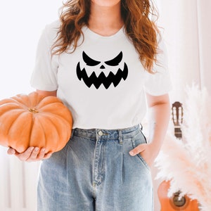 Halloween Pumpkin Shirt, Funny Cute Pumpkin Halloween Fall T Shirt For Girls, Boys & Women, Halloween Shirt, Halloween Girl Shirt, Funny Tee afbeelding 3