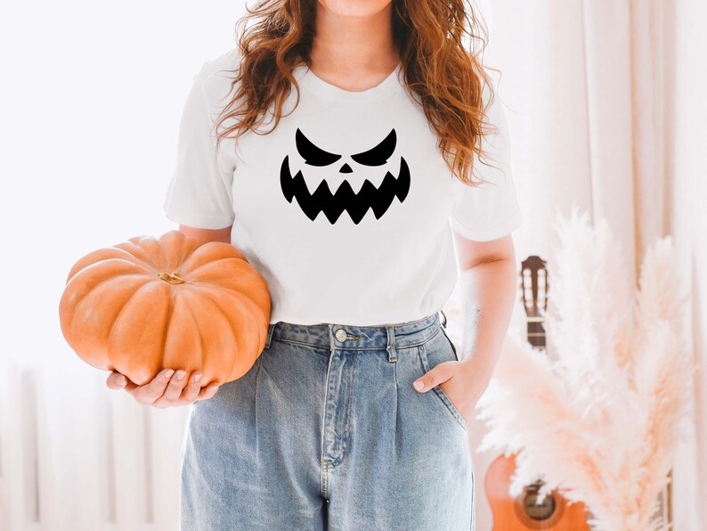 Halloween Pumpkin Shirt, Funny Cute Pumpkin Halloween Fall T Shirt For Girls, Boys & Women, Halloween Shirt, Halloween Girl Shirt, Funny Tee afbeelding 3