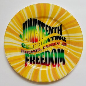 Juneteenth Theme Disposable Party Plates (8pc) - JuneTenth, Black History, Juneteenth Party Supplies, Day of Freedom, Juneteenth Favors