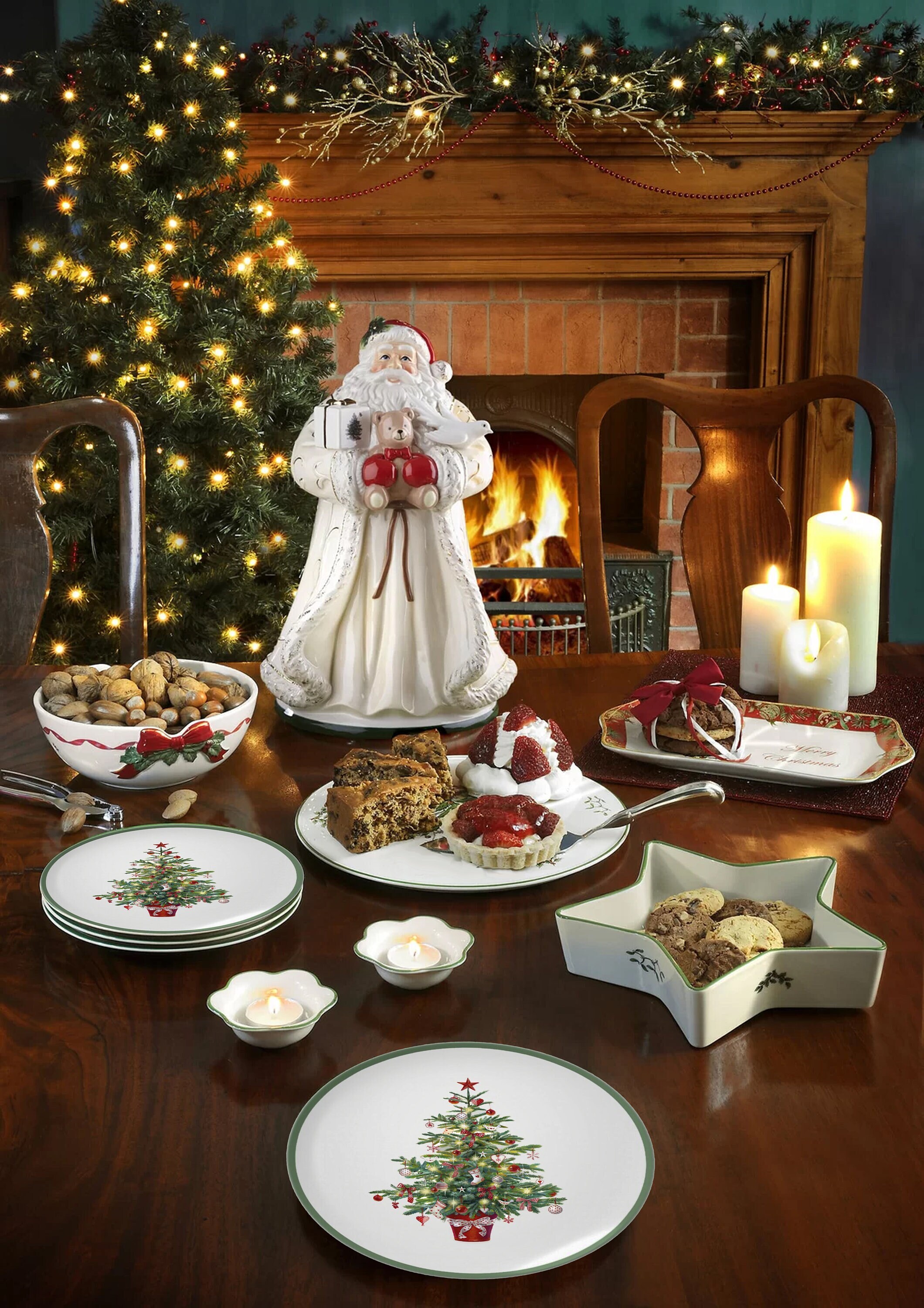 Plastic christmas dinner outlet plates