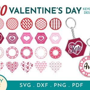 Könnte beinhalten: Valentinstag-Schlüsselanhänger-Designs mit verschiedenen Herzmustern in Rot und Rosa. Das Bild zeigt zwei Schlüsselanhänger, einen sechseckigen mit "Kate" und einem Herzdesign, und einen runden mit "Ava". Der Text "20 Valentine's Day Keychain Designs" ist ebenfalls enthalten.
