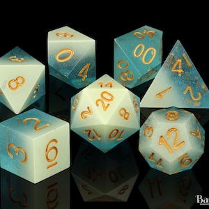 Bleu d&#39;eau, bord tranchant, polyèdre, jeu de 7 dés