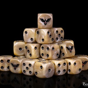 Premium Blutende Vögel Würfel | Resin Würfel | 16mm