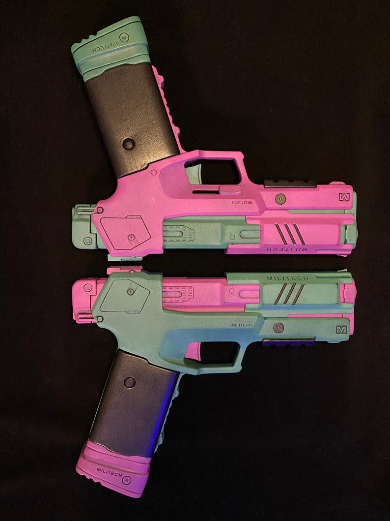 Rebecca's Pistols Cyberpunk Edgerunners Cyberpunk 2077 Militech M76e
