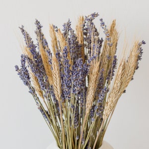 dried lavender arrangement