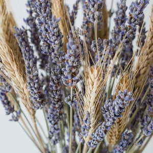 farmhouse decor dried flowers