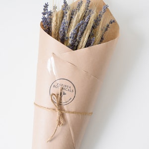 lavender and wheat bouquet wedding