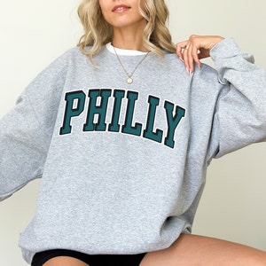 Felpa da football di Philadelphia / Felpa con grafica vintage di Philadelphia / Felpa Philly / Felpa girocollo da football di Philadelphia