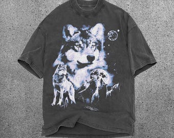 Retro Wolf Shirt, Alpha Wolf pack Shirt, Howling Lone Wolf Graphic Shirt, Wolves Tee, Grey Wolf Moon, Wildlife Design, Nature Outdoors 90s