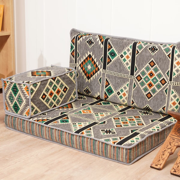 Graue marokkanische Boden Couch, marokkanische Zweisitzer, Meditationskissen, Leseecke Kissen, arabische Boden Sofa, Kelim Design Boden Sofa Covers