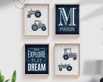 Traktor-Kinderzimmer-Kunst: Dunkelblau-Graue Jungen-Dekor, personalisierter Namensdruck