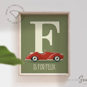 Cartello retrò vintage per cameretta dei bambini con auto rossa, nome del bambino, tema trasporti, arredamento per bambini piccoli, arredamento per il bagno con auto, arte per bambini con auto d'epoca