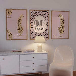 Láminas de guepardo para habitación de bebé: decoración rosa y dorada para habitación de niña