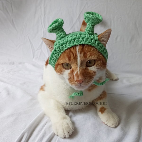 Shrek Inspired Bandana for Cats and Dogs, Ogre Hat, Green Ears Headband, Crochet Pet Accessories with Ear Holes, Halloween Costume for Cats