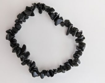 Black Stone Chip Bracelet: Vintage Style Elastic Unisex Jewelry