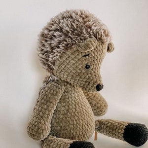 PDF Wzór niemiecki na szydełku Igor Jeż - Amigurumi od verhaekelt