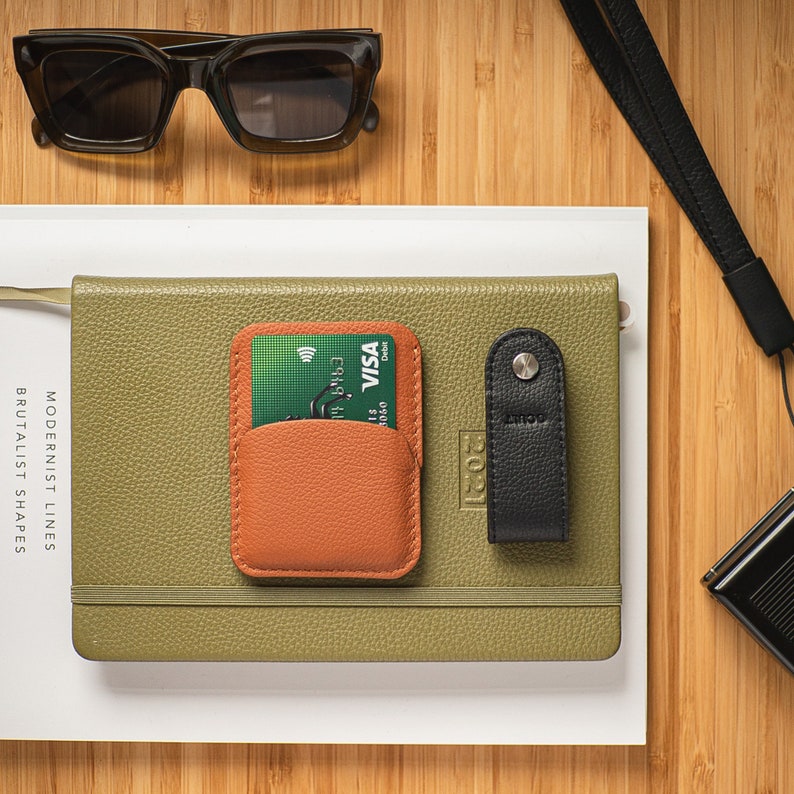 Cartera minimalista para tarjetas marrón para hombres y mujeres – Tarjetero personalizado – Cartera delgada para tarjetas – Cartera unisex para tarjetas imagen 6