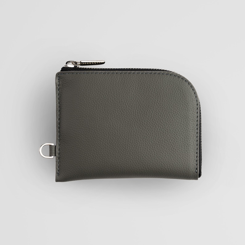 Cartera con cremallera de cuero negro minimalista con correa para hombres y mujeres - Cartera con cremallera de cuero personalizada - Cartera de cuero moderna con cadena Gris
