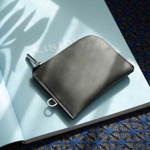 Cartera minimalista de cuero gris con cremallera para hombres y mujeres, Cartera de cuero personalizada con cremallera, Cartera moderna con cremallera, Cartera de cuero elegante para hombres