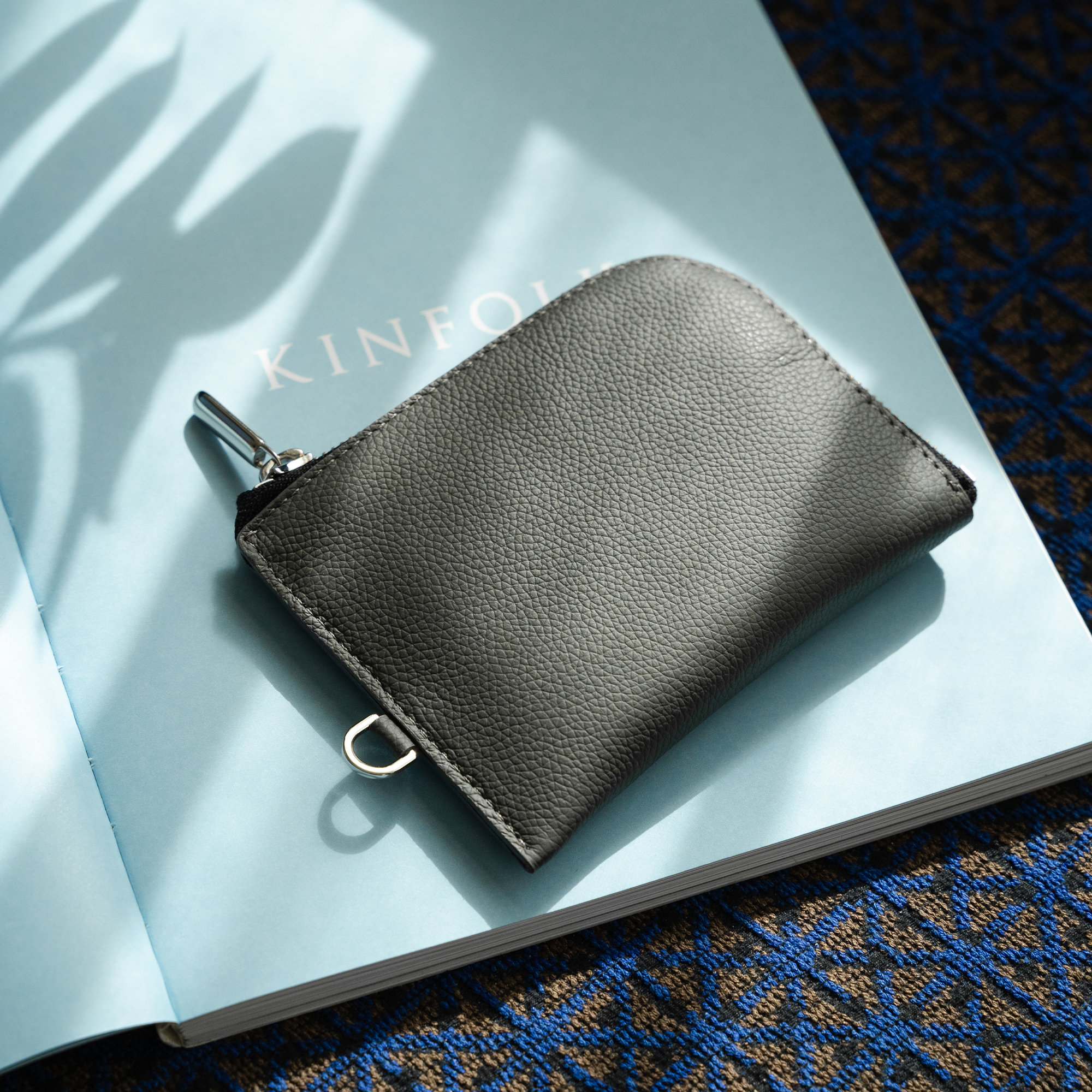 Minimalist Grey Leather Zip Wallet for Men and Women Personalized Leather Zip Wallet Modern Zip Wallet Stylish Leather Wallet for Men