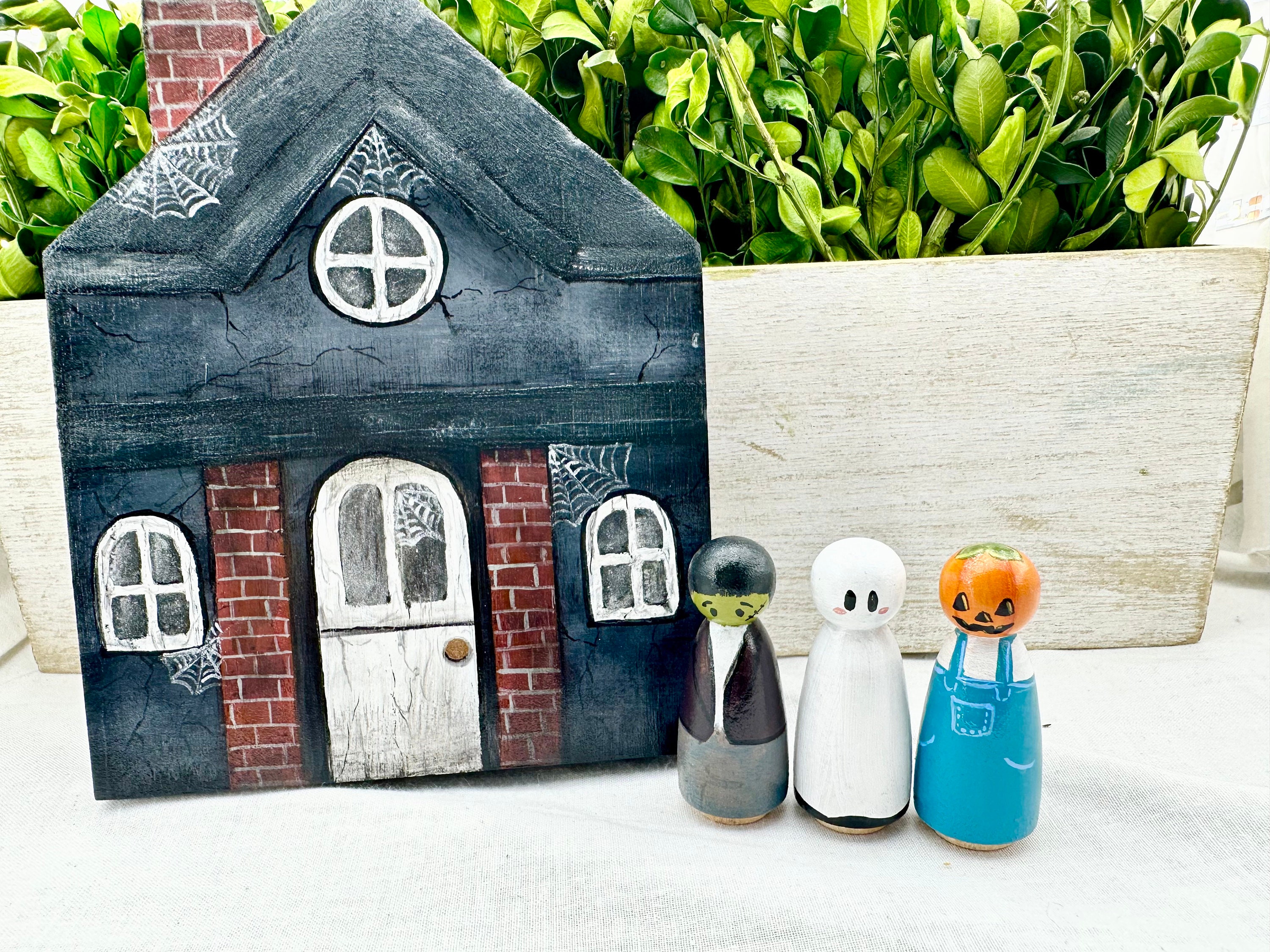 Little Boo House - Etsy