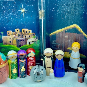 Large Nativity with painted box
