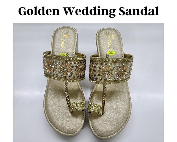 Indian wedding portraits groom bride shoes | Photo 10937