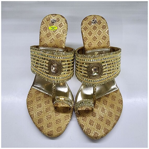 Wedding slippers hotsell for indian bride