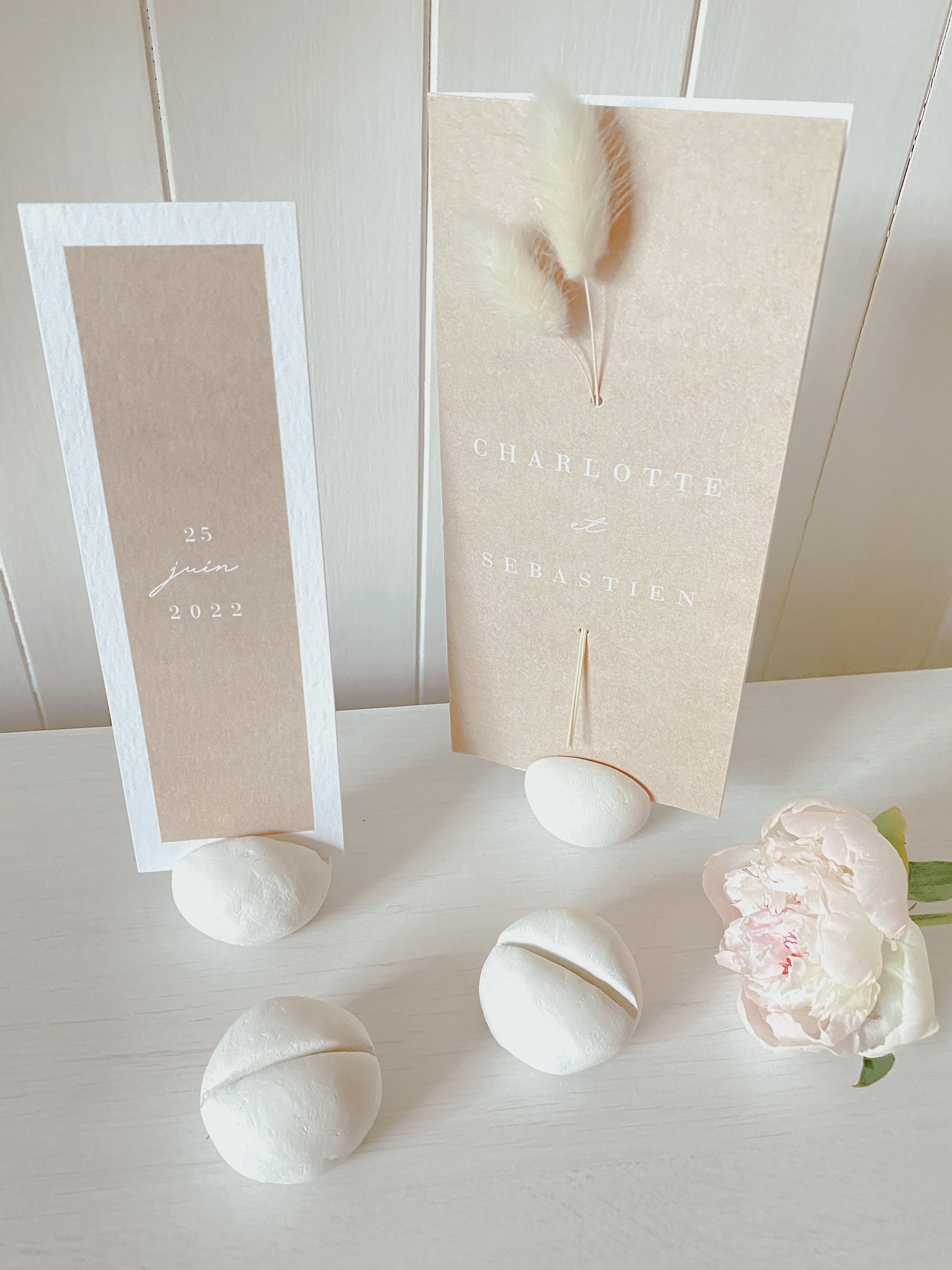 Menu card holders wedding discount