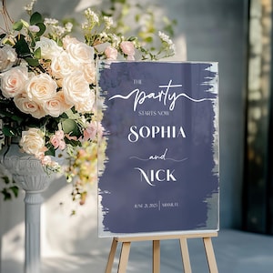 Personalized Acrylic Wedding Welcome Sign: Modern Reception Decor