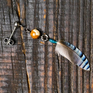 Enkele veren oorbellen heren oorringen hypoallergene studs heren oorbellen Echte veren oorbellen kleine oorbellen roestvrijstalen hoepels cadeau