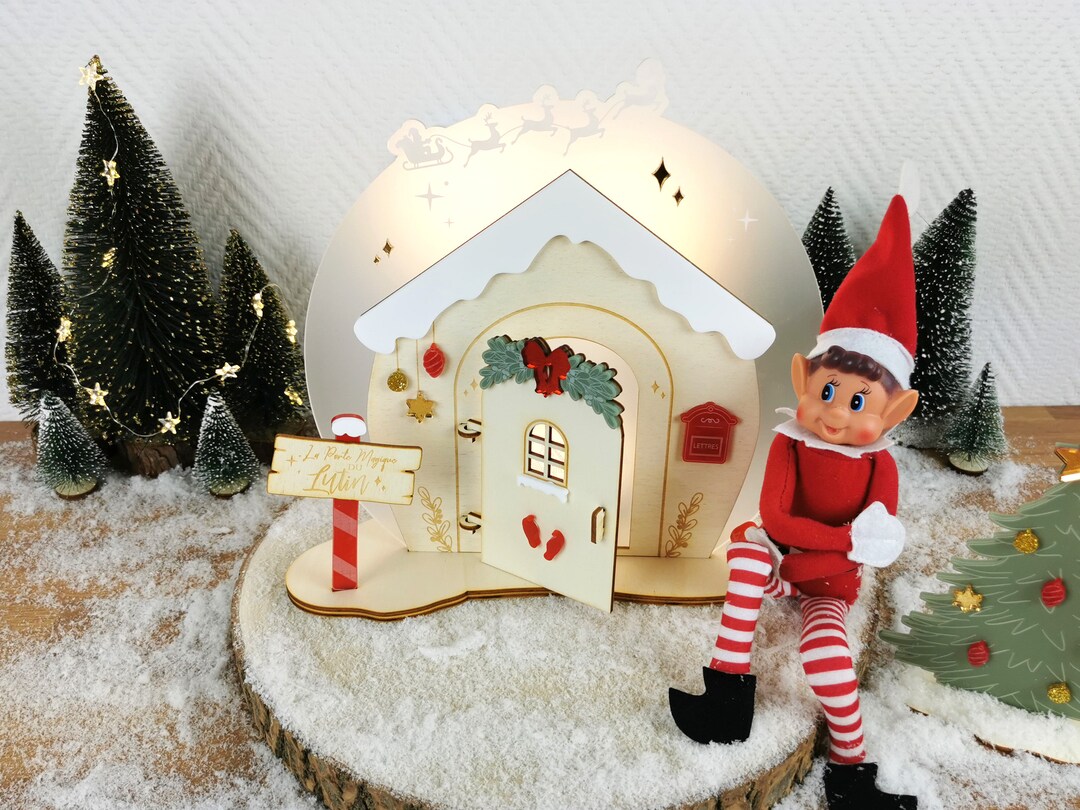 Kit Déco Porte Lutin De Noël 28 Pièces - Maison Miniature Avec Sapin, Clôture, éclairage LED Pour Décoration Festive