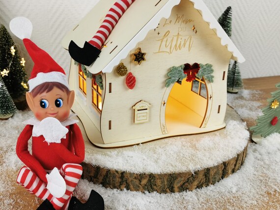 Maison du lutin farceur décoration de noël en bois personnalisé -   France