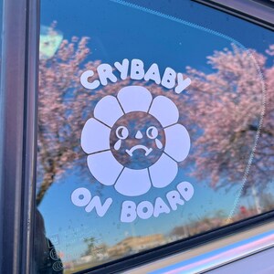 Sticker bébé pleurnichard en vinyle pour voiture image 3