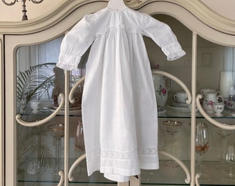 Vintage baptism dress in white fine cotton