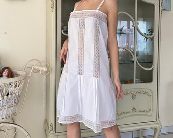 Gorgeous 1920s nightgown with lace trims